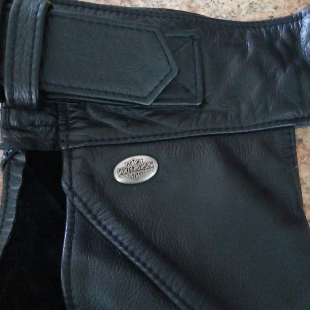 Pants - Picture 3 of 6